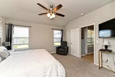 112 Groves Lane, Hutto, TX 78634 - Photo 17