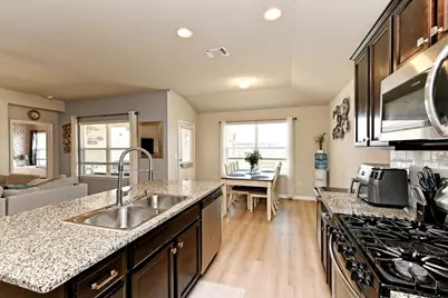 112 Groves Lane, Hutto, TX 78634 - Photo 11