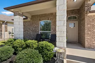 112 Groves Ln, Hutto, TX 78634 - Photo 3