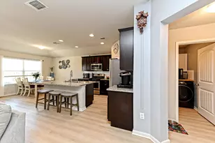 112 Groves Ln, Hutto, TX 78634 - Photo 13