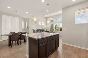 105 Harborside Dr, San Marcos, TX 78666 - Photo 13