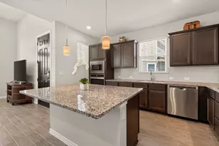 105 Harborside Dr, San Marcos, TX 78666 - Photo 11