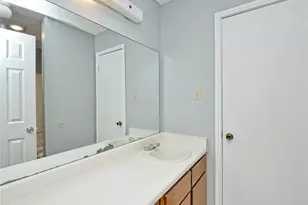 5809 Spring Meadow Rd, Austin, TX 78744 - Photo 11