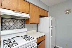 5809 Spring Meadow Rd, Austin, TX 78744 - Photo 9