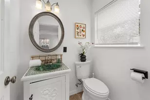 8911 Little Walnut Pkwy, Austin, TX 78758 - Photo 7