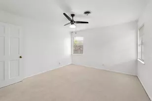 8911 Little Walnut Pkwy, Austin, TX 78758 - Photo 17