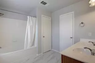 13604 Coomes Dr, Del Valle, TX 78617 - Photo 13