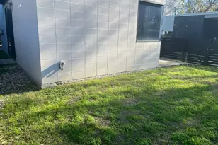 1105 Altum St, Austin, TX 78721 - Photo 19