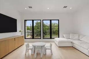 907 Karen Ave, Austin, TX 78757 - Photo 19