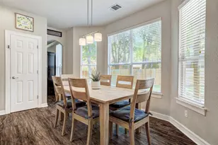 205 Del Aire Ct, Georgetown, TX 78628 - Photo 9