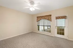 1906 Meadow Ridge Dr, Taylor, TX 76574 - Photo 13