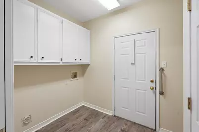 1906 Meadow Ridge Drive, Taylor, TX 76574 - Photo 21