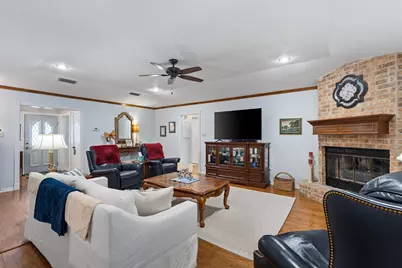 307 Innwood Drive, Georgetown, TX 78628 - Photo 5