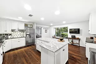 105 Melody St, Lakeway, TX 78734 - Photo 11