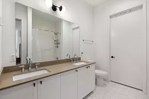 800 Embassy Dr, Austin, TX 78702 - Photo 13