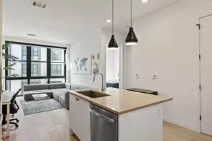 800 Embassy Dr, Austin, TX 78702 - Photo 9