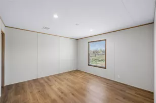 139 Azalea Ct, Dale, TX 78616 - Photo 9