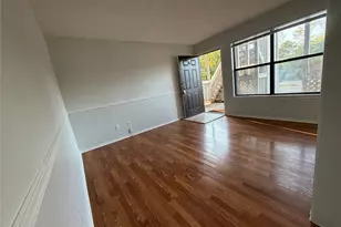 107 E Morrow St, Georgetown, TX 78626 - Photo 3