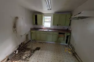 3208 E 16th St, Austin, TX 78721 - Photo 11