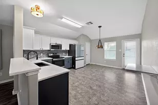 13237 Pine Needle St, Manor, TX 78653 - Photo 7