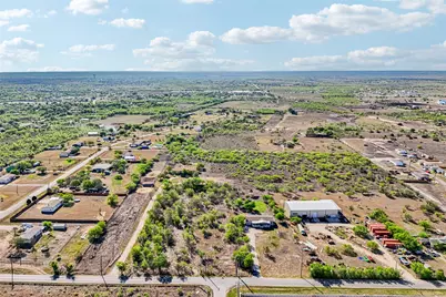 788 Williamson Road, Niederwald, TX 78640 - Photo 11