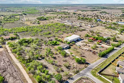 788 Williamson Road, Niederwald, TX 78640 - Photo 9