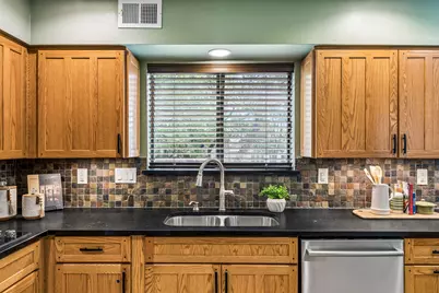 10107 Grand Oak Drive, Austin, TX 78750 - Photo 17