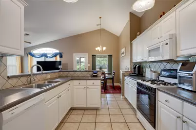3407 Sandy Koufax Lane, Round Rock, TX 78665 - Photo 9