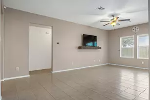 444 Druse Ln, Jarrell, TX 76537 - Photo 7