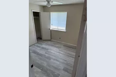 1100 E Logan Street, Round Rock, TX 78664 - Photo 7