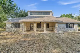 1650 Co Rd 421, Taylor, TX 76574 - Photo 1