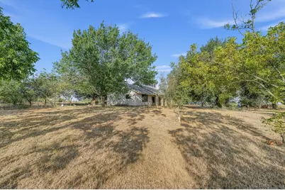 1650 County Road 421, Taylor, TX 76574 - Photo 7