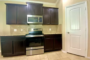1810 Logan Trail, New Braunfels, TX 78130 - Photo 13