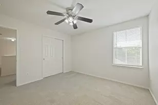 399 Paddington Dr, Kyle, TX 78640 - Photo 13