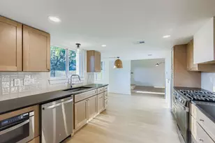 4812 Pelham Dr, Austin, TX 78727 - Photo 11