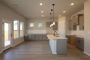 578 Darley Oak Dr, Dripping Springs, TX 78620 - Photo 5