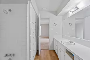 1910 Woodland Ave, Austin, TX 78741 - Photo 13