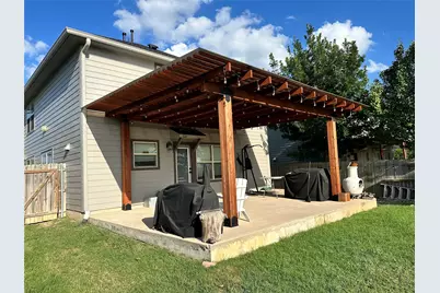 1247 Shadow Creek Boulevard, Buda, TX 78610 - Photo 7