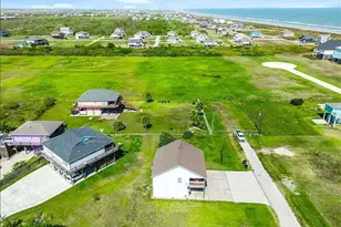 157 Verdia Dr, Crystal Beach, TX 77650 - Photo 33