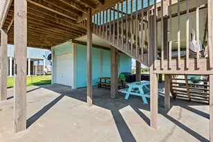 157 Verdia Dr, Crystal Beach, TX 77650 - Photo 29