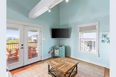157 Verdia Drive, Crystal Beach, TX 77650 - Photo 5