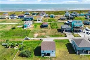 157 Verdia Dr, Crystal Beach, TX 77650 - Photo 25