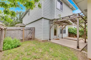 2212 Melissa Oaks Ln, Austin, TX 78744 - Photo 33