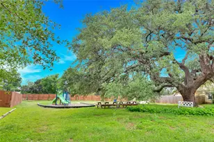 2212 Melissa Oaks Ln, Austin, TX 78744 - Photo 5