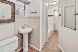 704 Franklin Blvd, Austin, TX 78751 - Photo 15