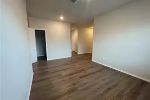 192 Beth Ann Loop, Taylor, TX 76574 - Photo 7