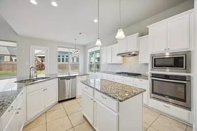 20516 Fairleaf Street, Pflugerville, TX 78660 - Photo 13