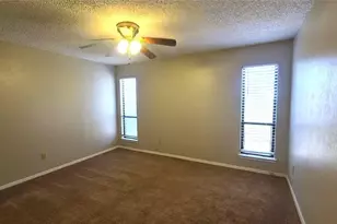 13112 Lamplight Village Ave, Austin, TX 78727 - Photo 11