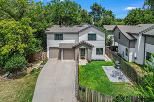 2414 E Martin Luther King Jr Blvd, Austin, TX 78702 - Photo 25