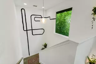 2414 E Martin Luther King Jr Blvd, Austin, TX 78702 - Photo 19